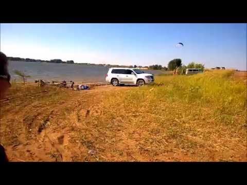 Lexus RX 570 and Ford Raptor