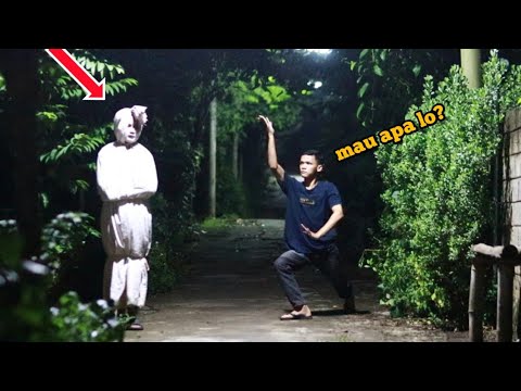 Prank Pocong Terkocak - Sampe Ngeluarin Jurus Andalannya - Endingnya Bikin Ngakak