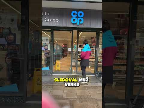 Racek ukradl sendvič z obchodu!😱 #shorts