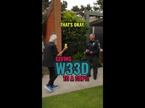 Tommy Chong gives W33D to a COP