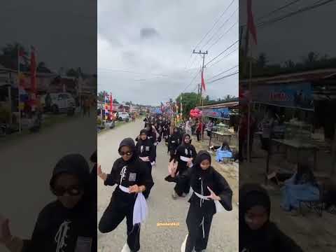 Srikandi PSHT Mengikuti Karnaval🤍🐜 #psht #srikandipshtpusatmadiun #karnaval #gerakjalan