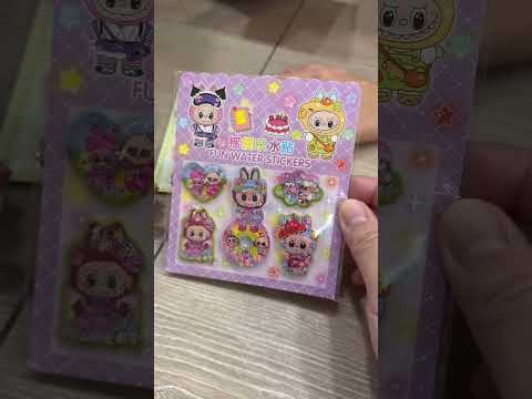 シール選び楽しい！　まりちゃんいずちゃんチャンネル　#shorts #ウォーターシール