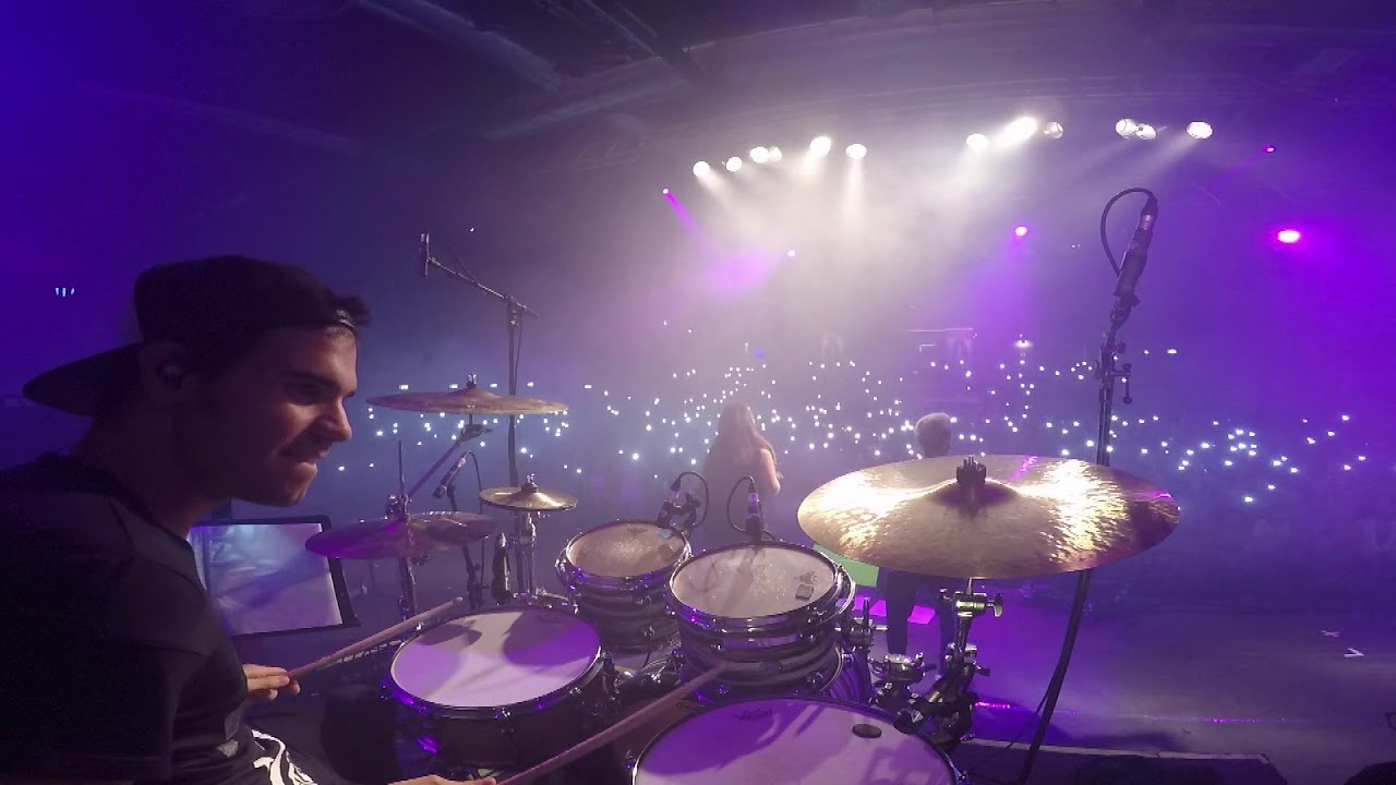 ANDY EYNAUD - Drummer