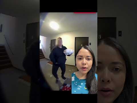 Mira lo que hace esta repartidora de comida. No hay higiene 😱😱😱