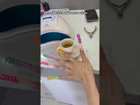 Eyvah elime kahve döküldü | kıvırcık tırnaklarla kahve içemedim | bunu asla yapamadım | #backstage