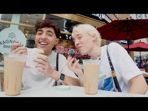 Solo dos chicos enamorados paseando por Nueva York