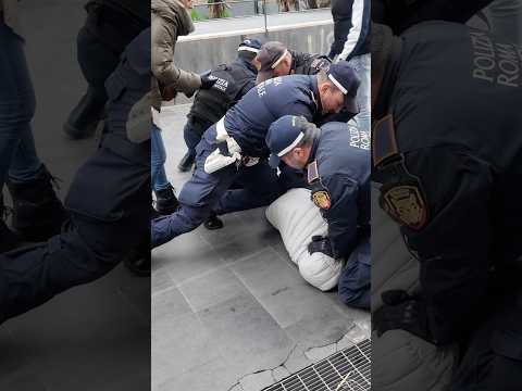 Polizia arresta Maranza a Roma