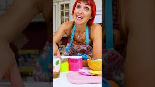 🍓🥣Let's make yoghurts for toy unicorns! 🦄#pretendplay #videosforkids #toys