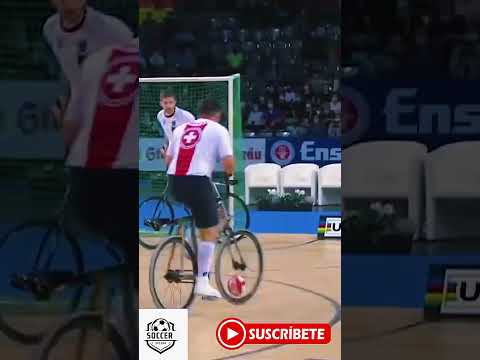 Gol de bicicleta #shorts #shortvideo #futbol #soccer #fails #funny #fypシ゚ #video #viral #cracks