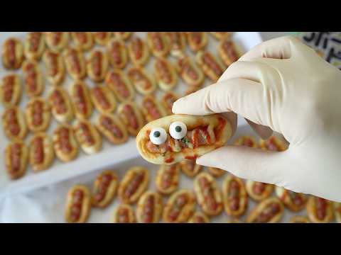 I Cooked 70 Tiny Hot Dogs at Once! 🌭✨ 伊藤ハムのポークビッツで小さなソーセージパンを大量生産してみた ホットケーキミックスと豆腐も使った