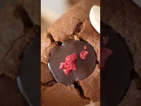 セリアのワンカットケーキ型でガナッシュクッキーを作ってプレゼントにしてみた Ganache Cake as a gift in a slice cake mold #satisfying