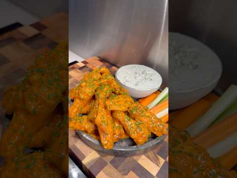 Crispy Buffalo Wings with Blue Cheese Ranch 😍🔥🍗 #Shorts