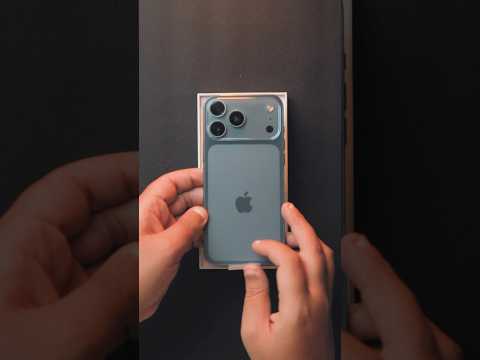 محتويات علبة ايفون ١٧ برو ماكس 🤯🔥 iPhone 17 Pro Max Unboxing