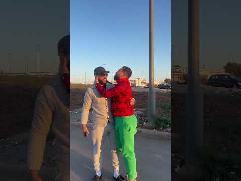 شفر ليه تلفون من فوق المطور😂