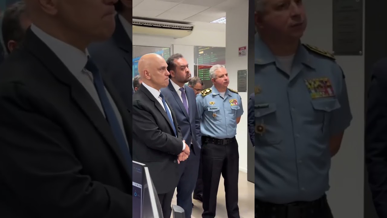 Moraes visita Centro Integrado de Controle no Rio ao lado de Cláudio Castro