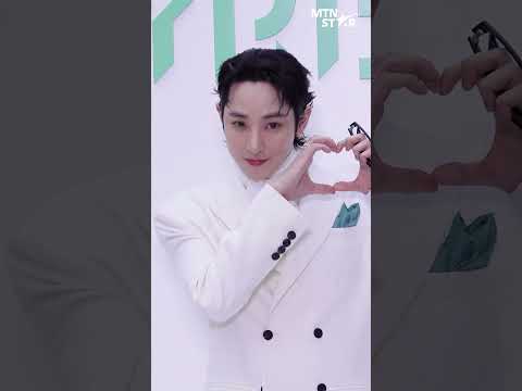 <strong>이수혁</strong>, 선글라스 쓰는 순간 게임 끝 😎 ㅣ Lee Soo Hyuk [MTN 직캠]