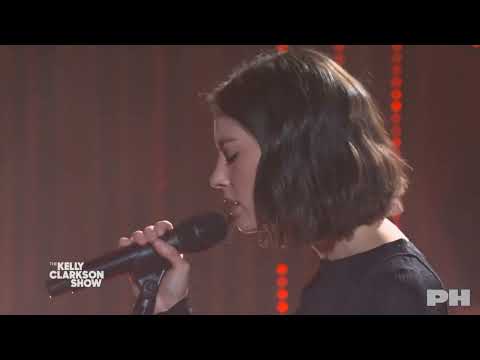 Gracie Abrams - Tough Love (Live on The Kelly Clarkson Show)