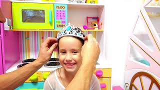 Pretend to Play Dress Up with LaLa kids