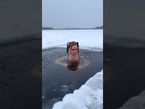 মেয়েটা 10 ঘণ্টা বরফে থাকে 🥶।। Ice queen.