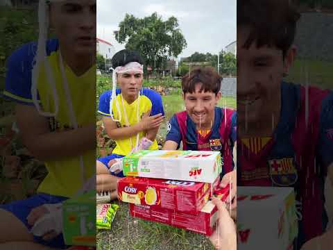 Hãy giúp Ronaldo và Messi nghèo khổ #shorts #kindness