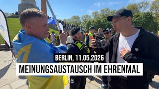 11.05.2026 Berlin Jan (Bravery, Vitsche) Anti-Russischer Protest mit Ukraine-Luftballons im Ehrenmal