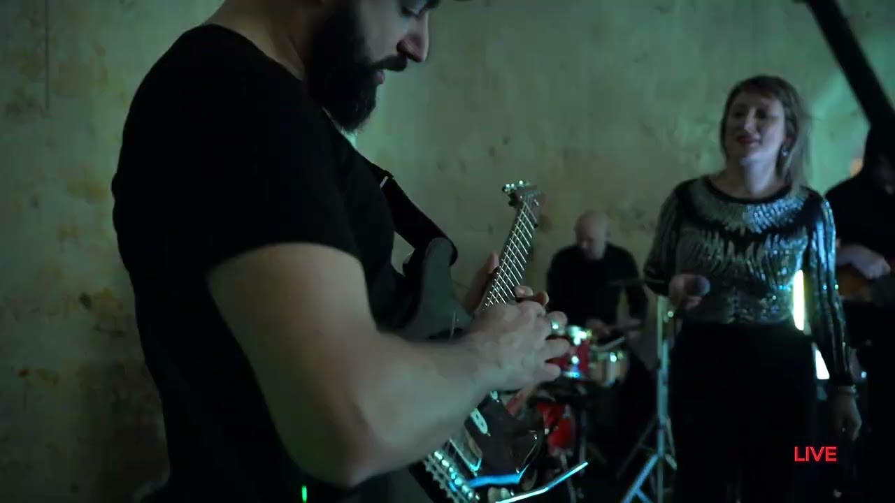JUST GROOVE BAND