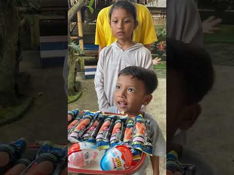 sosis kanzler vs kinder joy !! babang dan adzra