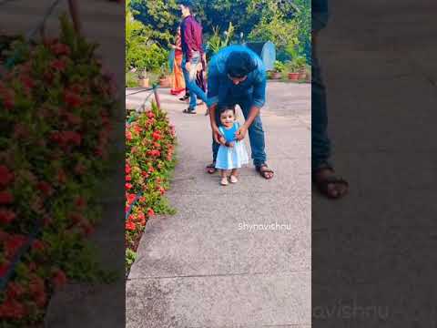 ആരുടേയും സഹായം വേണ്ടാന്നും പറഞ്ഞ് ഒറ്റക്ക് നടന്ന് പോകുന്ന ലെ ദേവു😁😁