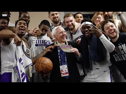 G-Man Earns DPOG Chain After His 3,000th Game! video clip