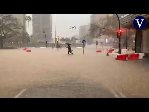 Inundado el centro de Málaga por el paso de la DANA