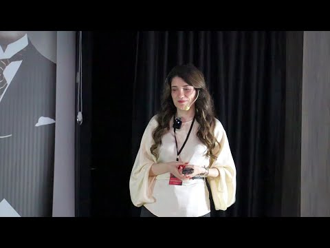 Hayatımda Aldığım En Önemli Kararların Hiçbirinde Hazır Değildim | Cemre Sena Çelik | TEDxMCFL Youth