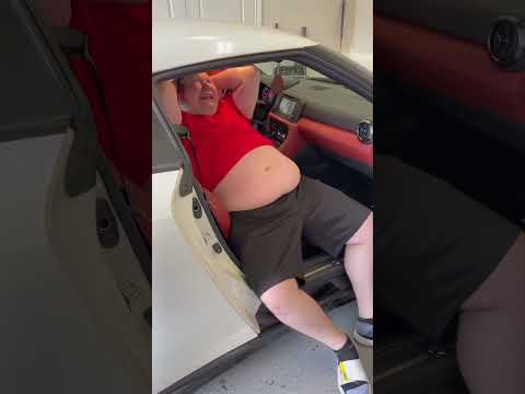 Too Fat For A Seatbelt... 🤬 #shorts