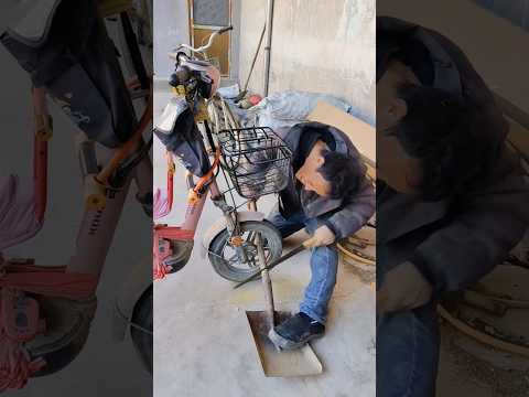 आखिर आदमी ने फावड़ा को क्यों काट दिया 😱 !