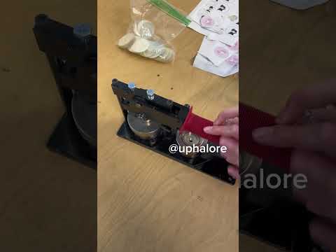 VALENTINO BUTTON PIN | #hazbinhotel #hazbinhotelvalentino #valentino #hazbinhotelseason1 #hazbin