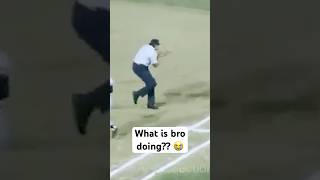 umpire having fun 😂