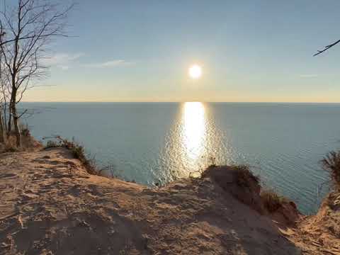 La Tierra de Peter Pan en Michigan !! Caida de sol al final del video ..