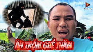 Khách Không Mời Ghé Thăm