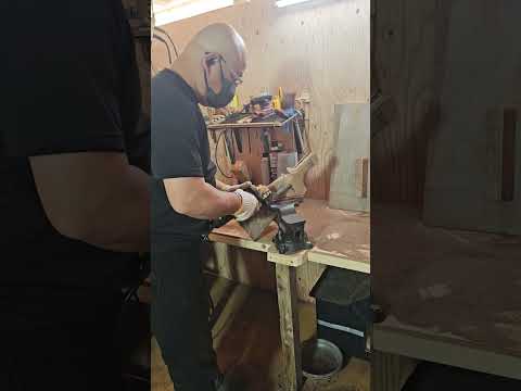 オリケンストック作成中の樣子!ストックはオリケンの手作りです #クレー射撃 #clayshooting