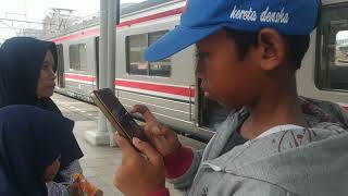 Kereta Bagus Mampir Stasiun Cikarang✔️ KA Gaya Baru MS New Generation🚀