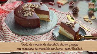 Tarta de mousse de chocolate blanco y negro con cobertura de chocolate con leche, para Navidad