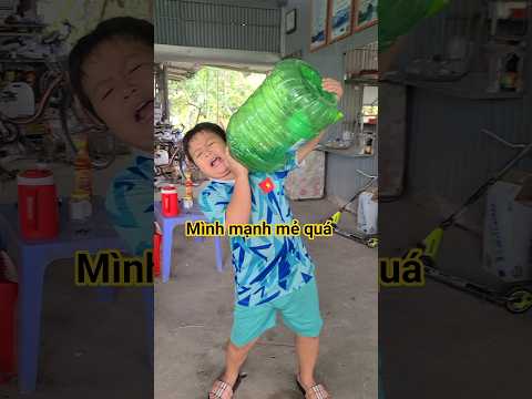 Mặc áo xanh uống bình nước màu xanh #shortvideo