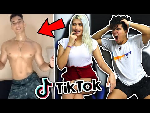 SI TE PONES CELOSO PIERDES 🔥 REACCIONANDO A TIKTOK DE CHICOS CON MI NOVIO
