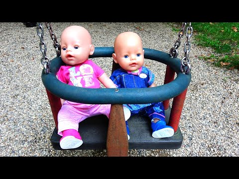 Morning routine with baby Born twins
