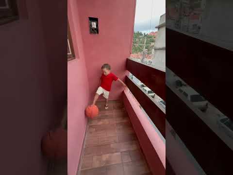 Brincando de altinha olha o que aconteceu! #shortsviral