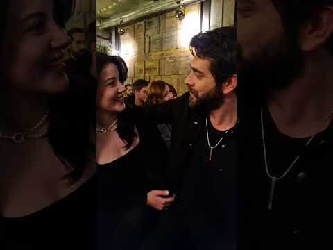 Barış Baktaş 27. yaş gününde eşi Gülüm Baktaş'la  mutluluk pozları verdi