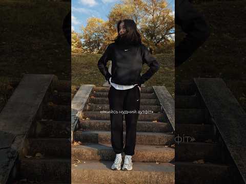 Дівчата,кому цю яскраву новинку?💖