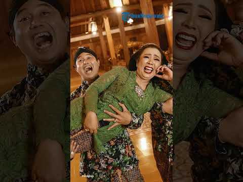Potret Soimah Kompak Bergaya Kocak, Tampil Kental dengan Adat Jawa di Pendoponya Sendiri!