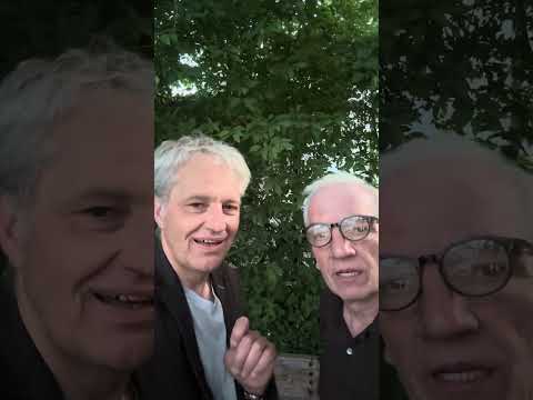 Grüße aus München von Andi und mir! Die Igelin ist da!