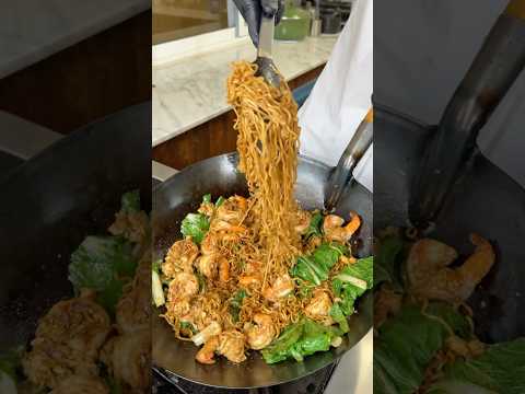 หมี่ โกเรง