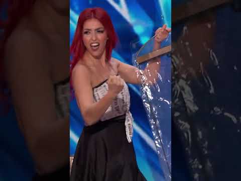 Poof! A Whole New Outfit! 💖🪄